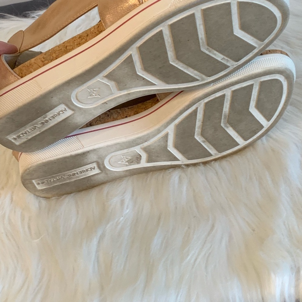 Adrienne Vittadini Gold Sandals Luxe Cork Comfort - Picture 8 of 10